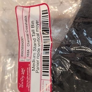 BNWT Thirty-one Medium stand tall